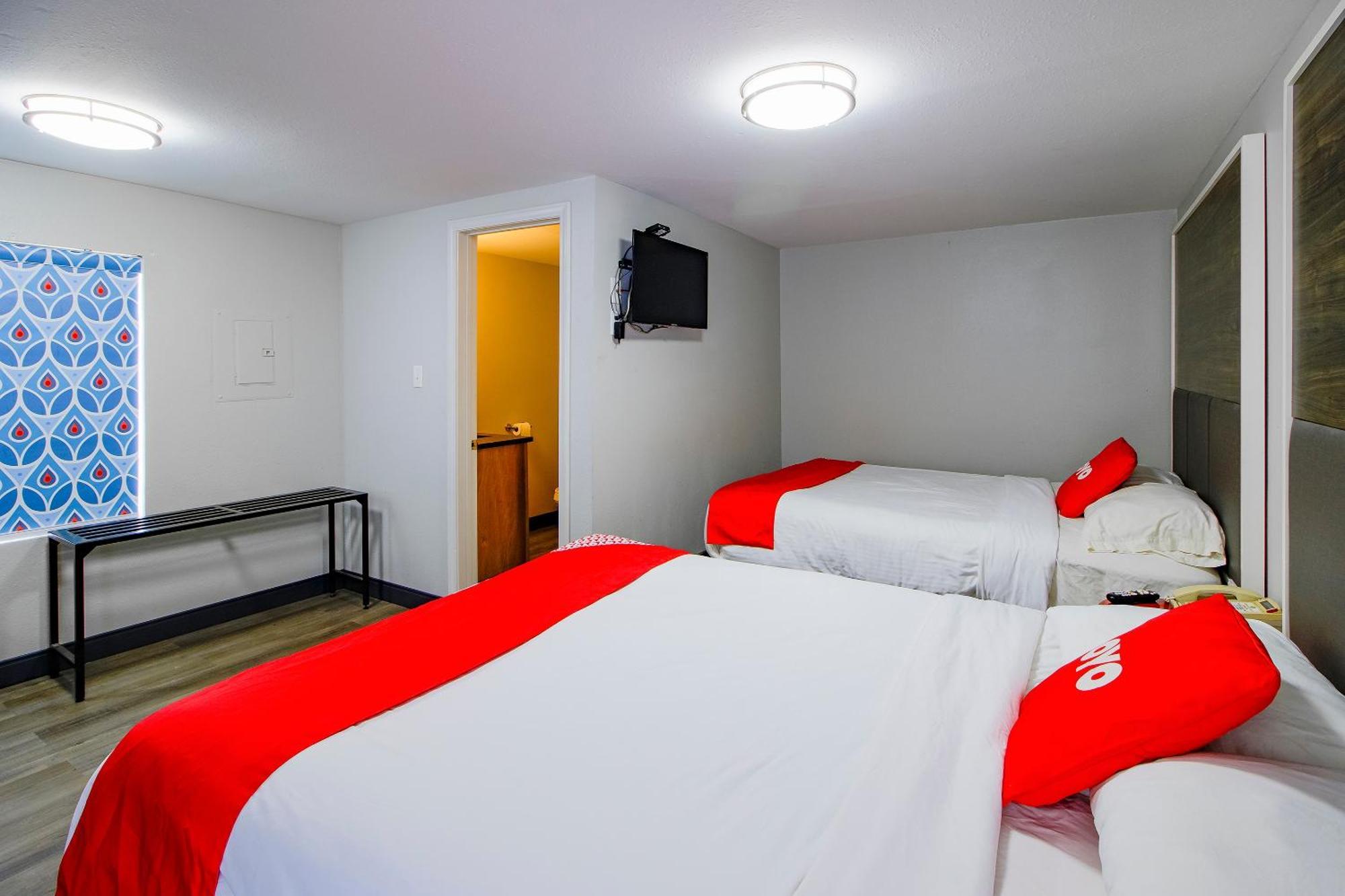 Oyo Hotel Sulphur La Hwy 90 West Bagian luar foto