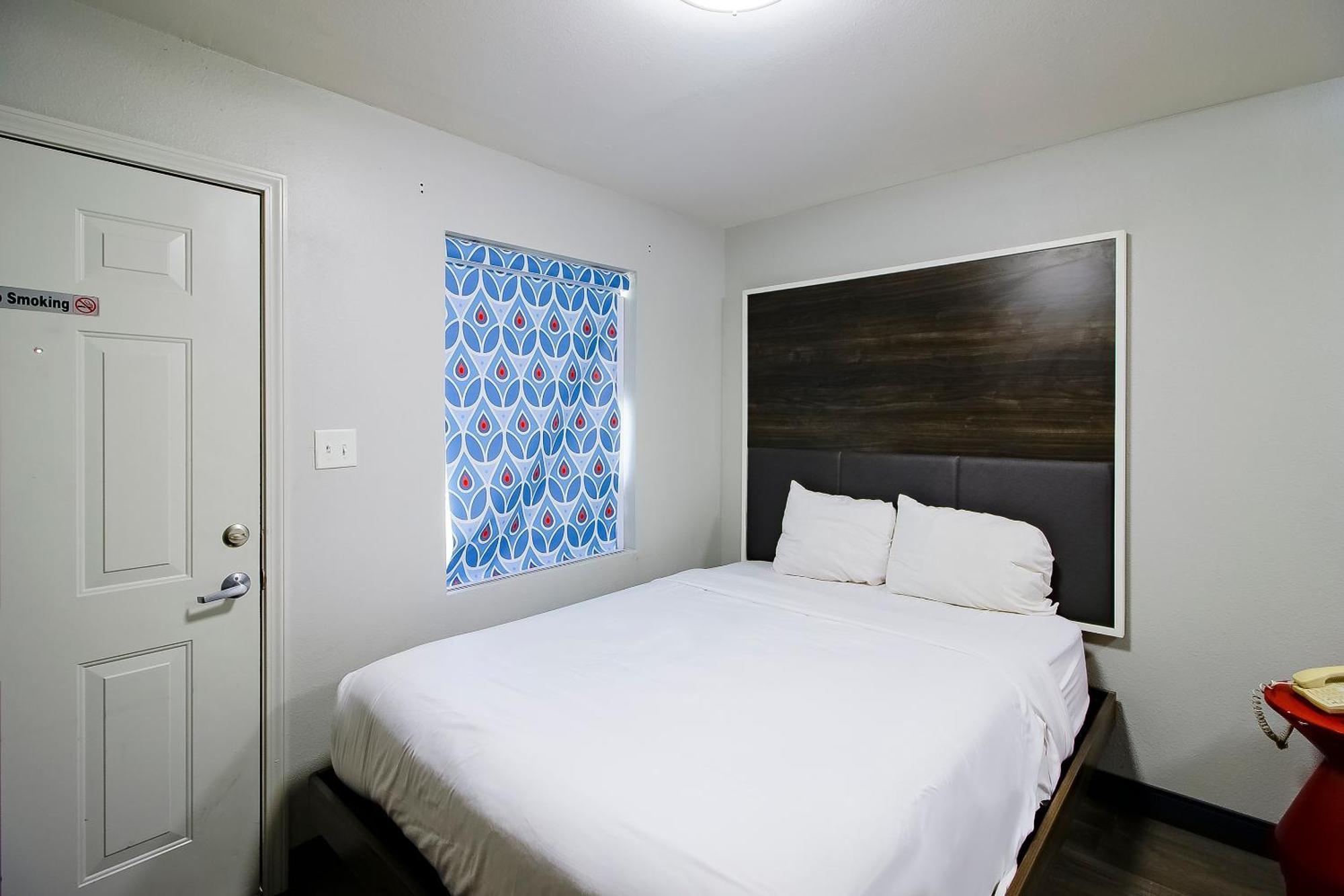 Oyo Hotel Sulphur La Hwy 90 West Bagian luar foto