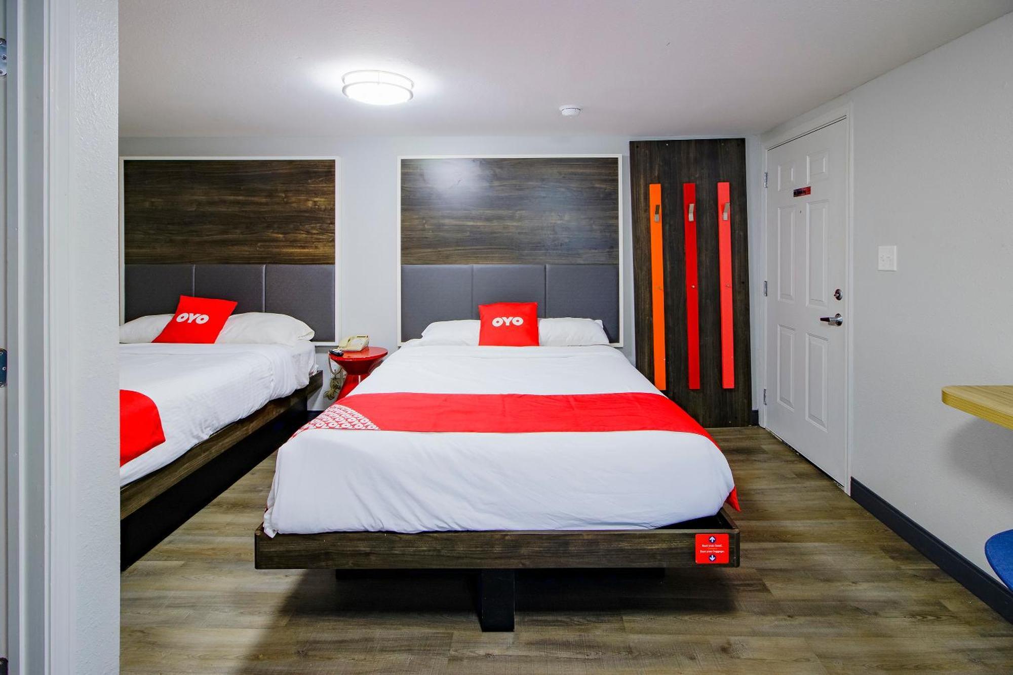Oyo Hotel Sulphur La Hwy 90 West Bagian luar foto